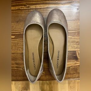 Lucky Brand ballet flats size 7.5 shimmer gold/pink color